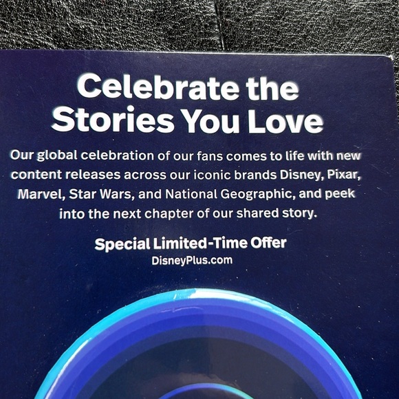 Collectors Disney Pin - Picture 2 of 5